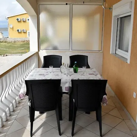 Renzzo Apartment